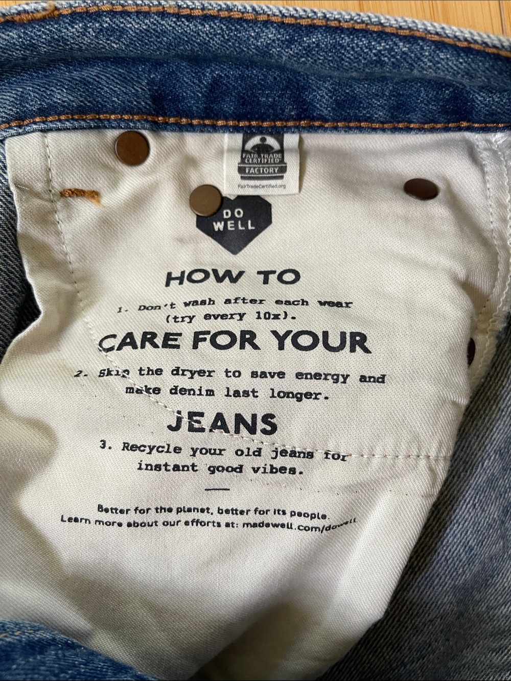Madewell Women NWT Pieced Barrel Leg Denim Jeans in Medium Blue Wash Button 26 - Picture 8 of 15